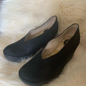 Fly London CUPIDO Court Shoes Sz 39